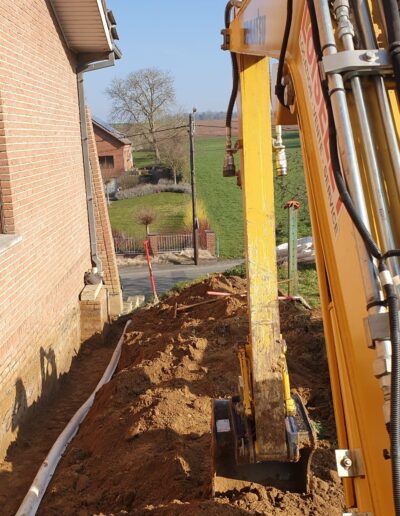 825a42fa 5165 4702 9e8e D5123979fd58